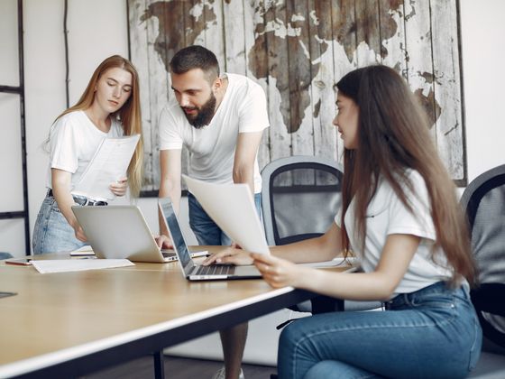 Rendre les Langues Accessibles à Tous large